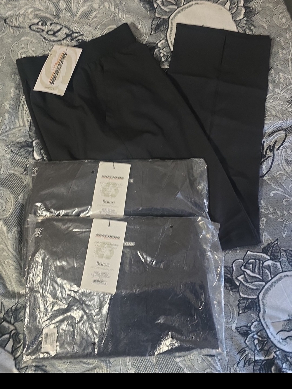 NWT 3 Scrub Pants - Picture 3 of 3